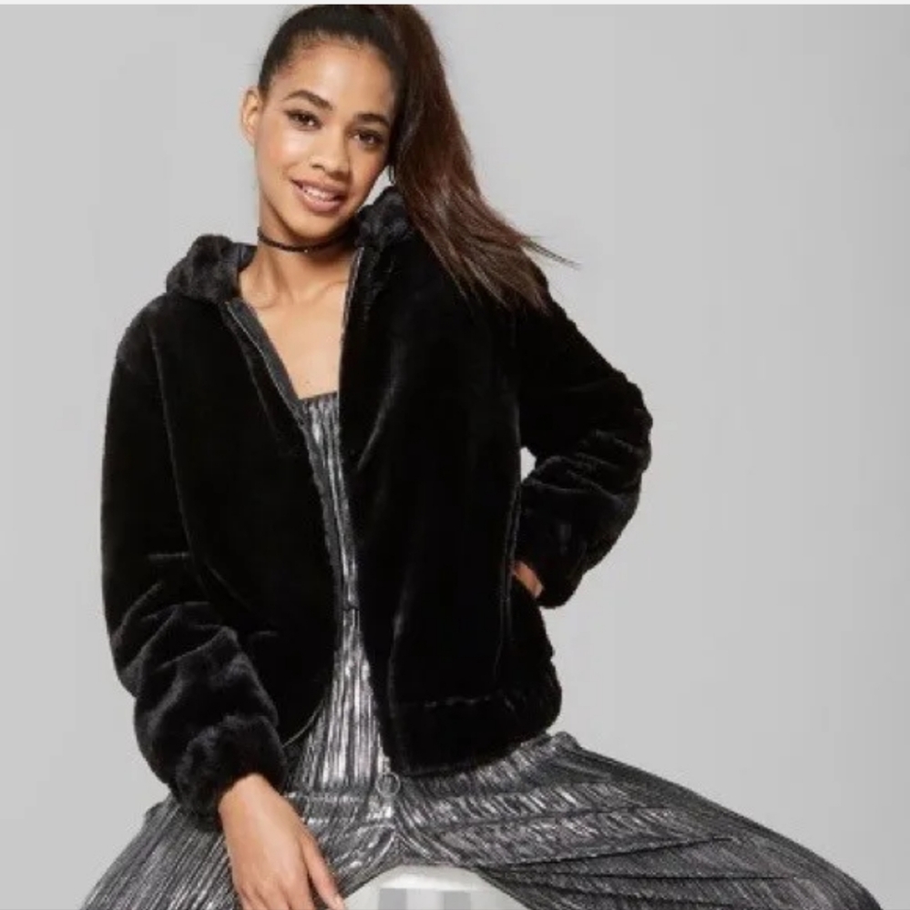 Wild Fable Women's Black  Faux Fur Zip Hooded Jacket  Size S